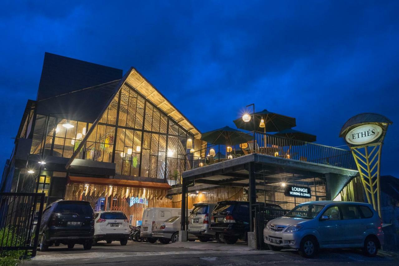 Ethes Coworking - Coliving & Lounge Hotel Ngaglik Exterior foto